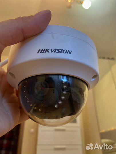 Камера видеонаблюдения купольная