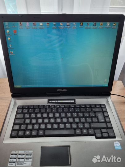 Ноутбук asus