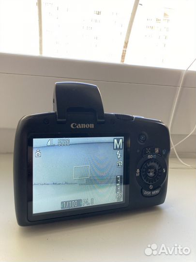 Компактный фотоаппарат canon