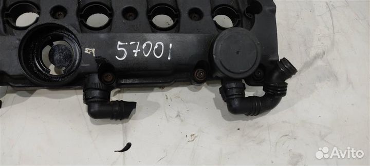 Клапанная крышка 06F103469D 2.0 tfsi Volkswagen