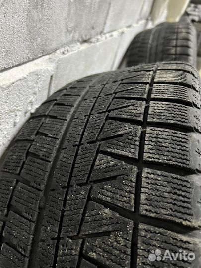 Bridgestone Blizzak Revo GZ 225/50 R17