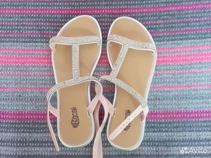 Босоножки для девочки
