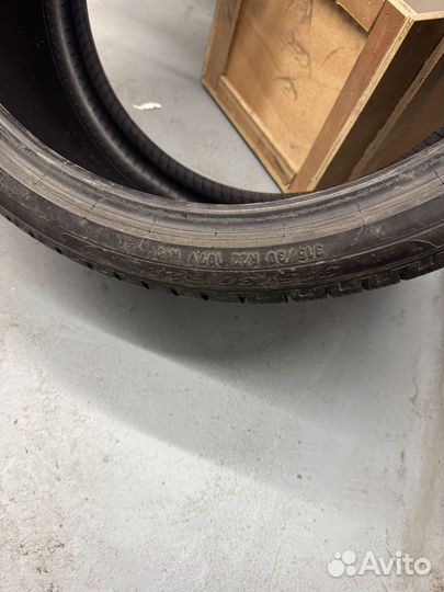 Pirelli Scorpion Winter 285/35 R22 и 315/30 R22