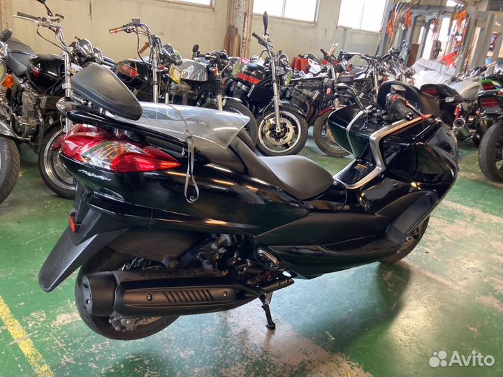 Максискутер Yamaha Majesty 250