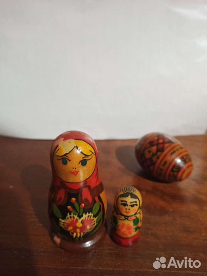 Деревянные матрёшки, яйцо