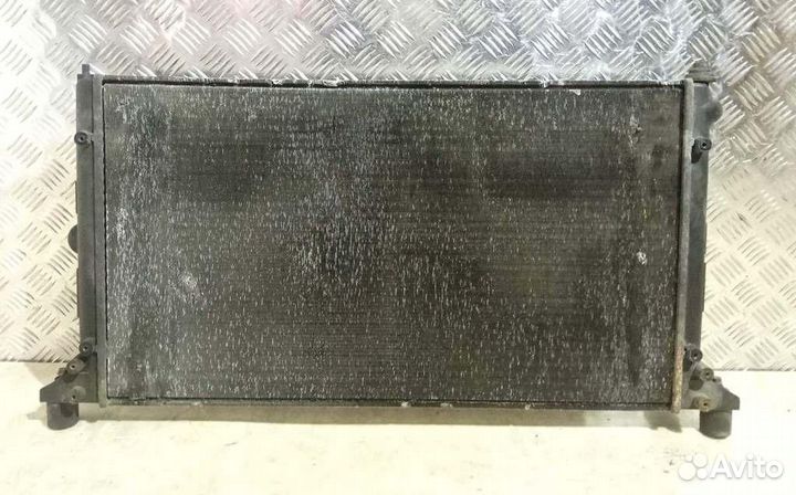 Б/У Б/У радиатор (основной) Не течёт