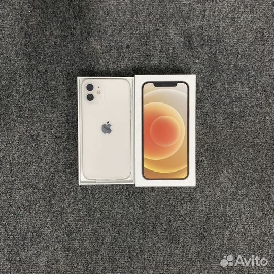 iPhone 12, 64 ГБ