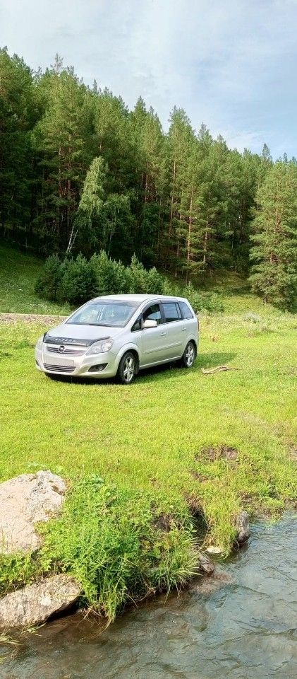 Opel Zafira: фото владельца