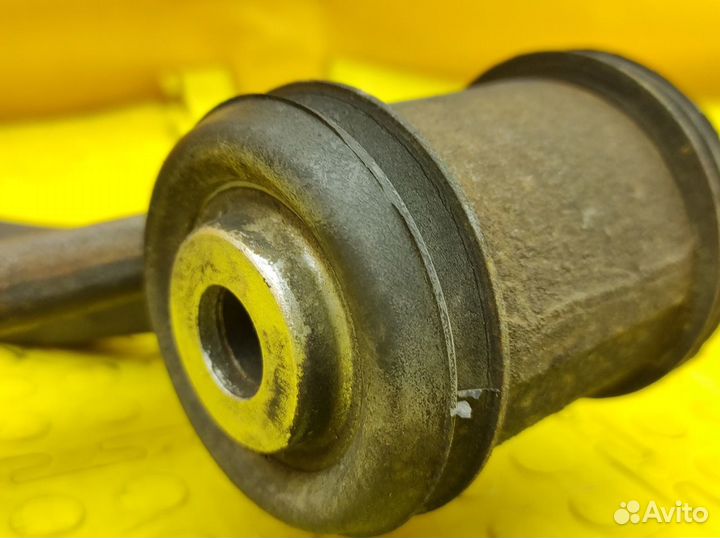 Рычаг передний левый Mercedes-Benz W116 M110.922