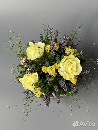 Букетики из сухоцветов в шляпных коробочках