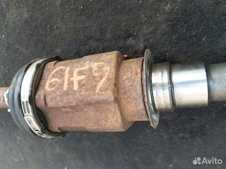 Привод передний правый Jeep Grand Cherokee WK2