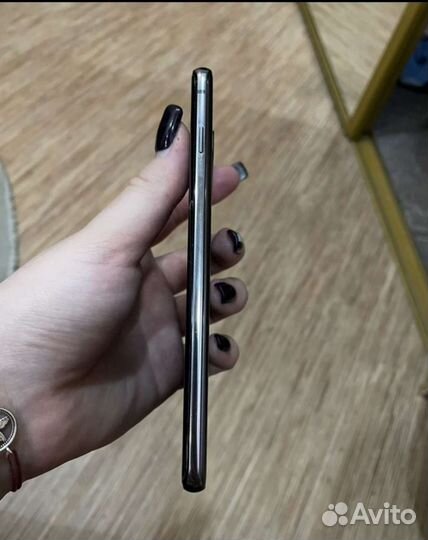 Samsung Galaxy S10, 8/128 ГБ