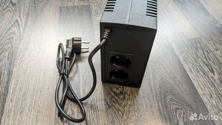 Ибп CyberPower utc650e
