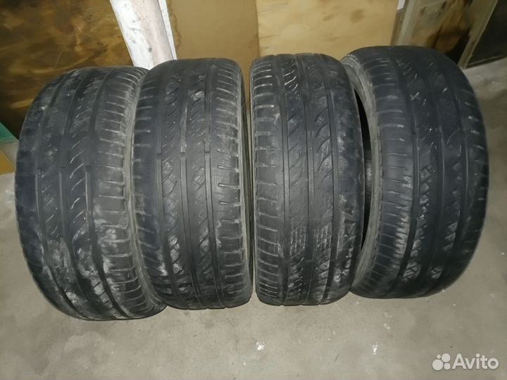 Yokohama 104ZR 205/55 R16