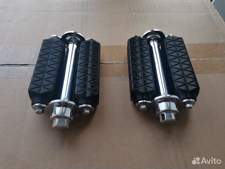 Комплект резинок педалей для мотоциклов Вандерер