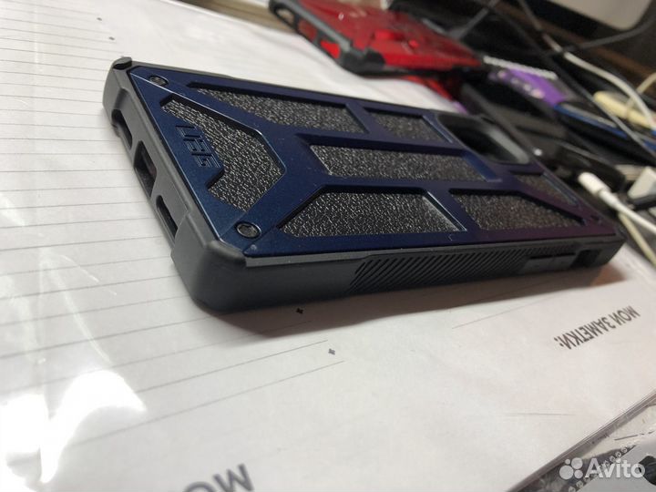 Чехол UAG monarch для iPhone 11