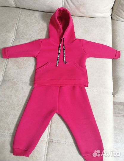 Продаётся детский спортивный костюм на флисе