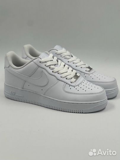 Nike air force 1 low white