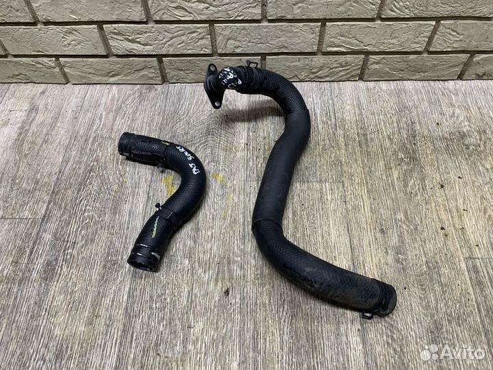 Mitsubishi Pajero Патрубок радиатора 2.5л TDI 4D56