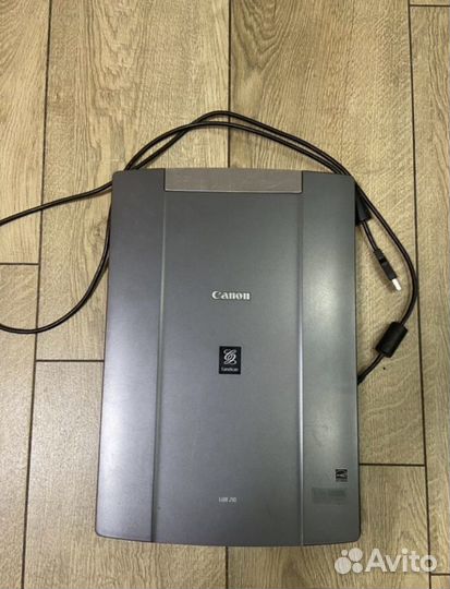 Сканер Canon lide 210