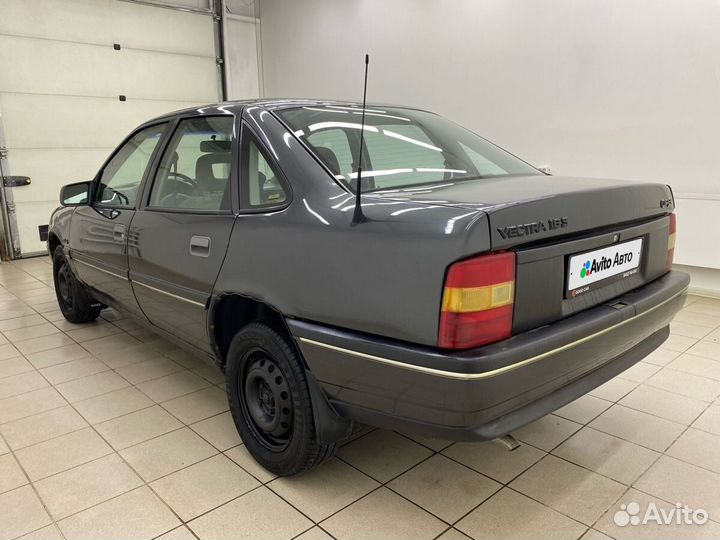 Opel Vectra 1.6 МТ, 1990, 232 334 км