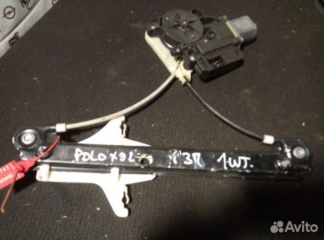 Стеклоподъемник задний правый Volkswagen Polo