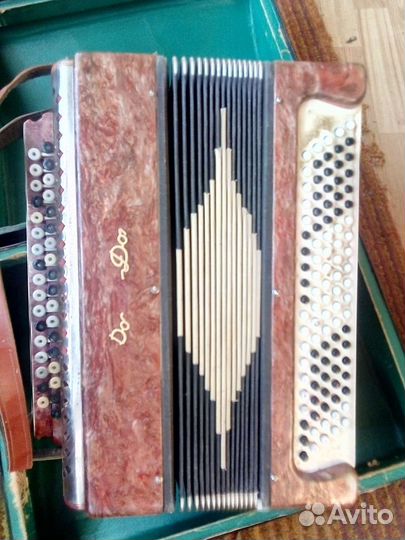 Баян с футляром