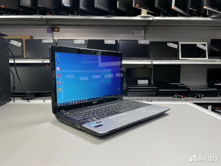 Ноутбук Acer Aspire E1-571G