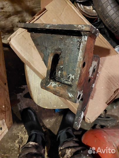 Кронштейн генератора газель