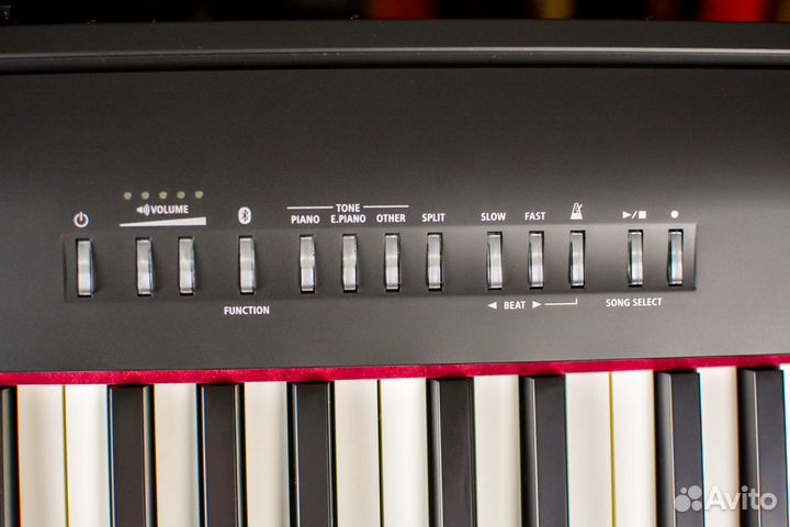 Цифровое пианино Roland + Аксессуары