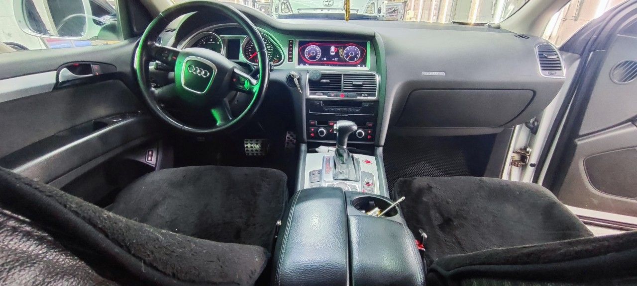 Audi Q7: фото владельца