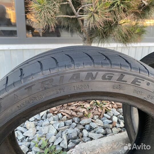 Triangle Sports TH201 245/40 R18