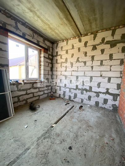 Дом 105 м² на участке 5,69 га