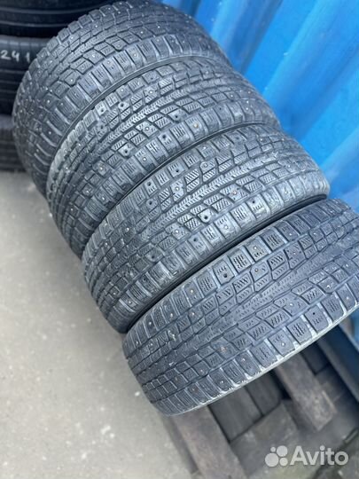 Dunlop SP Winter Ice 01 195/60 R15 88T