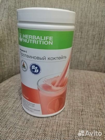 Коктейль клубничный Формула 1 Гербалайф. Италия