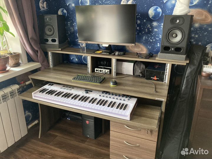 Стол для студии Glorious Workbench