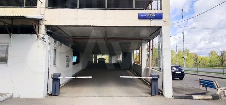 Машиноместо, 20 м²