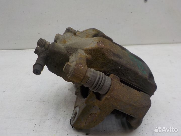 Суппорт тормозной передний правый Opel Mokka 2012