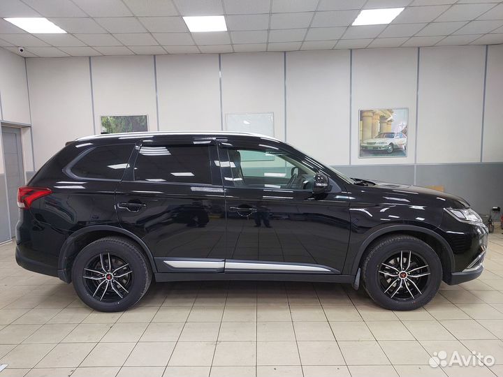 Mitsubishi Outlander 2.0 CVT, 2017, 137 000 км