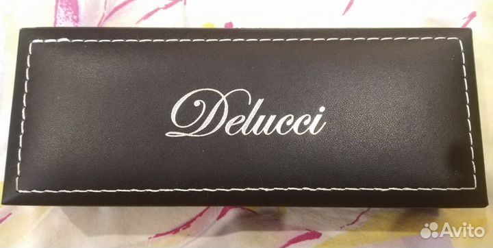 Подарочная ручка Delucci