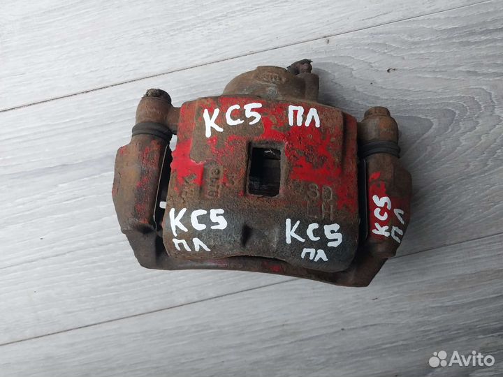 Суппорт передний Kia spectra левый / правый