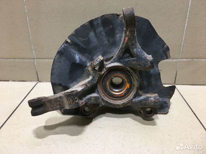 Кулак поворотный передний правый RIO 2005-2011