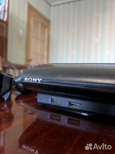 Sony playstation 3 PS3 slim