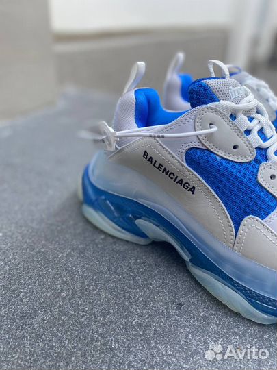 Кроссовки balenciaga triple s женские