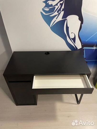 Черный письменный/компьютерный стол IKEA