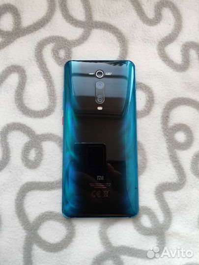 Телефон Xiaomi Mi 9t