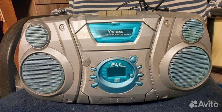 Магнитофон. Venturer cd 2391