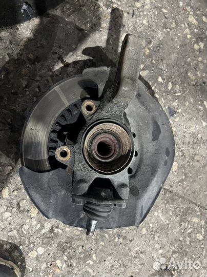 Поворотный кулак LADA Priora в сборе