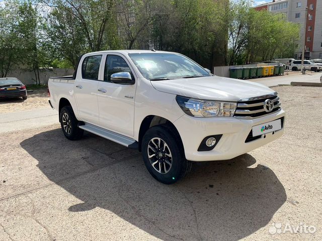 Toyota Hilux 2.7 AT, 2022, 400 км