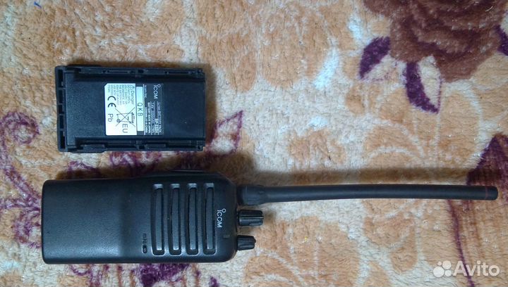 Рация icom F-16